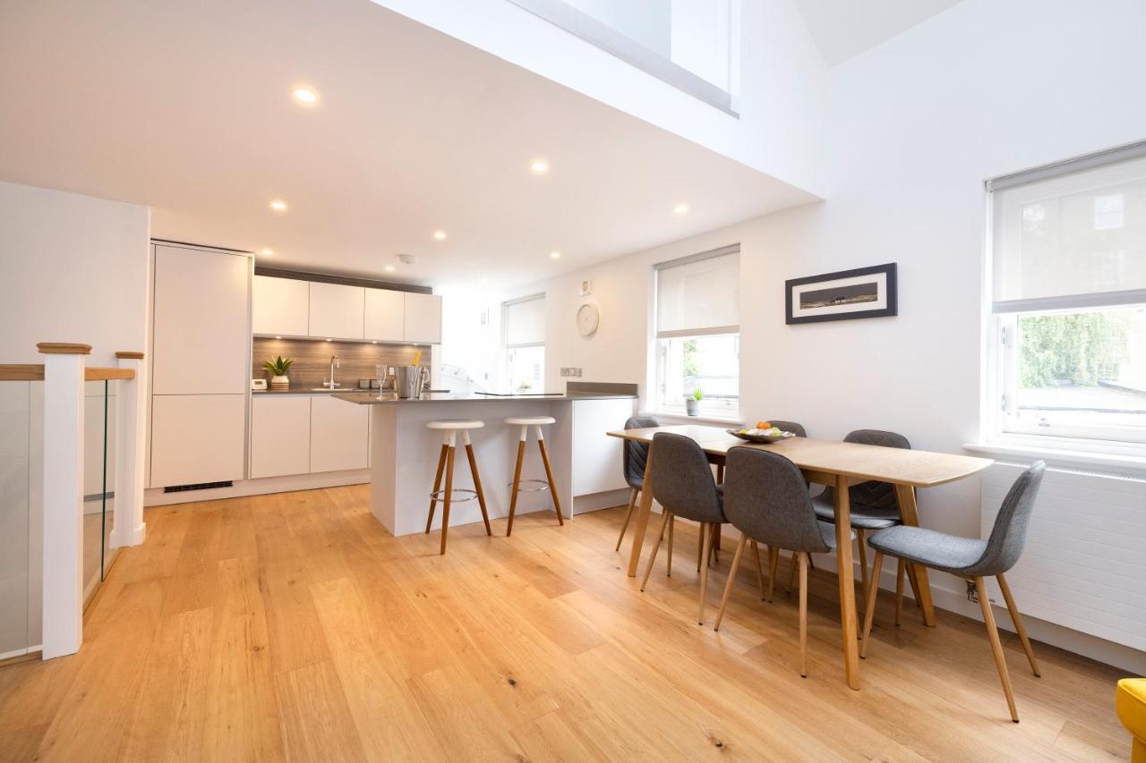 Edinburgh Modern 3-Storey 3-Bedroom City Apartment 외부 사진